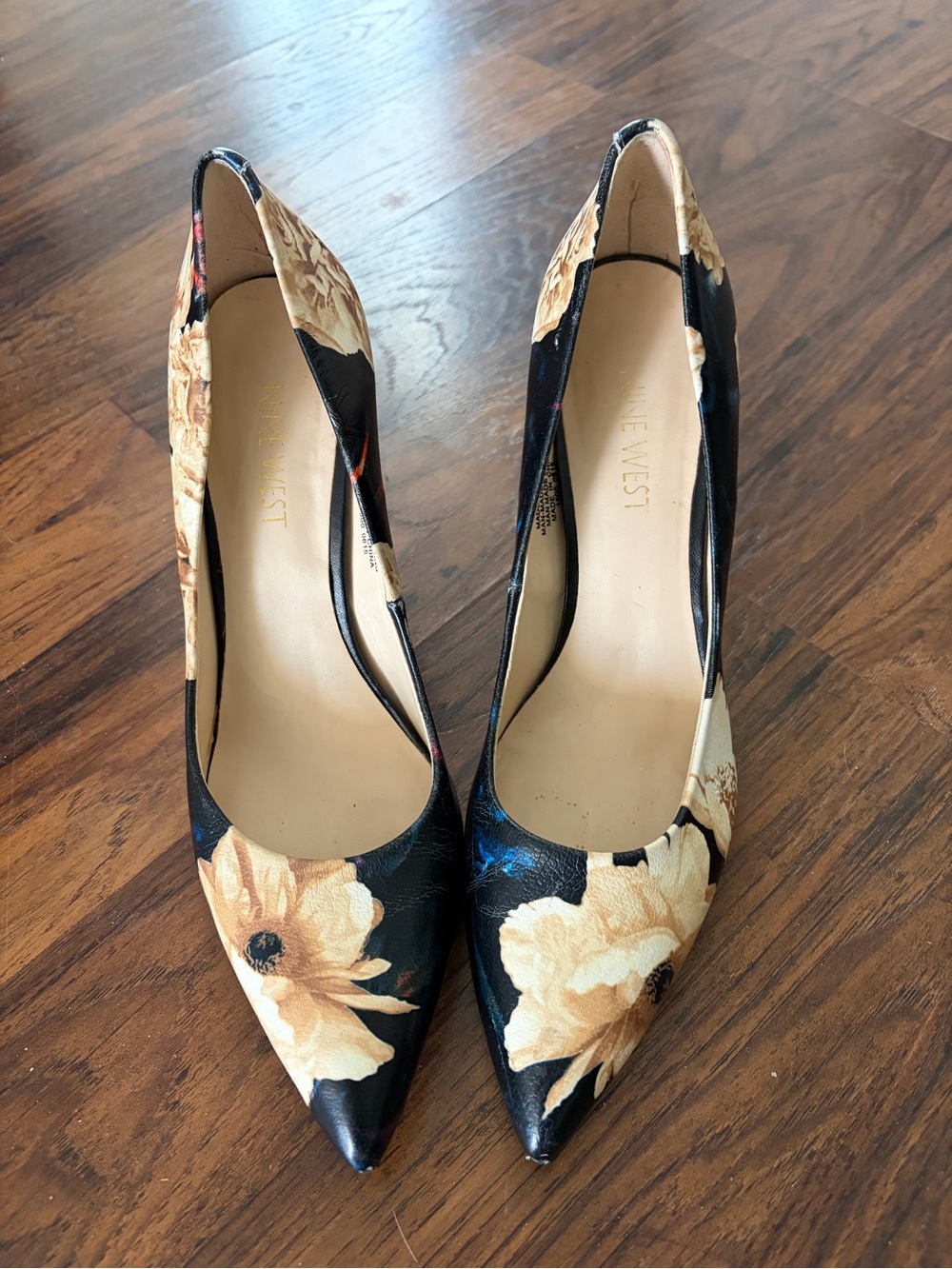 Nine West Black Pumps with Cream Floral Print